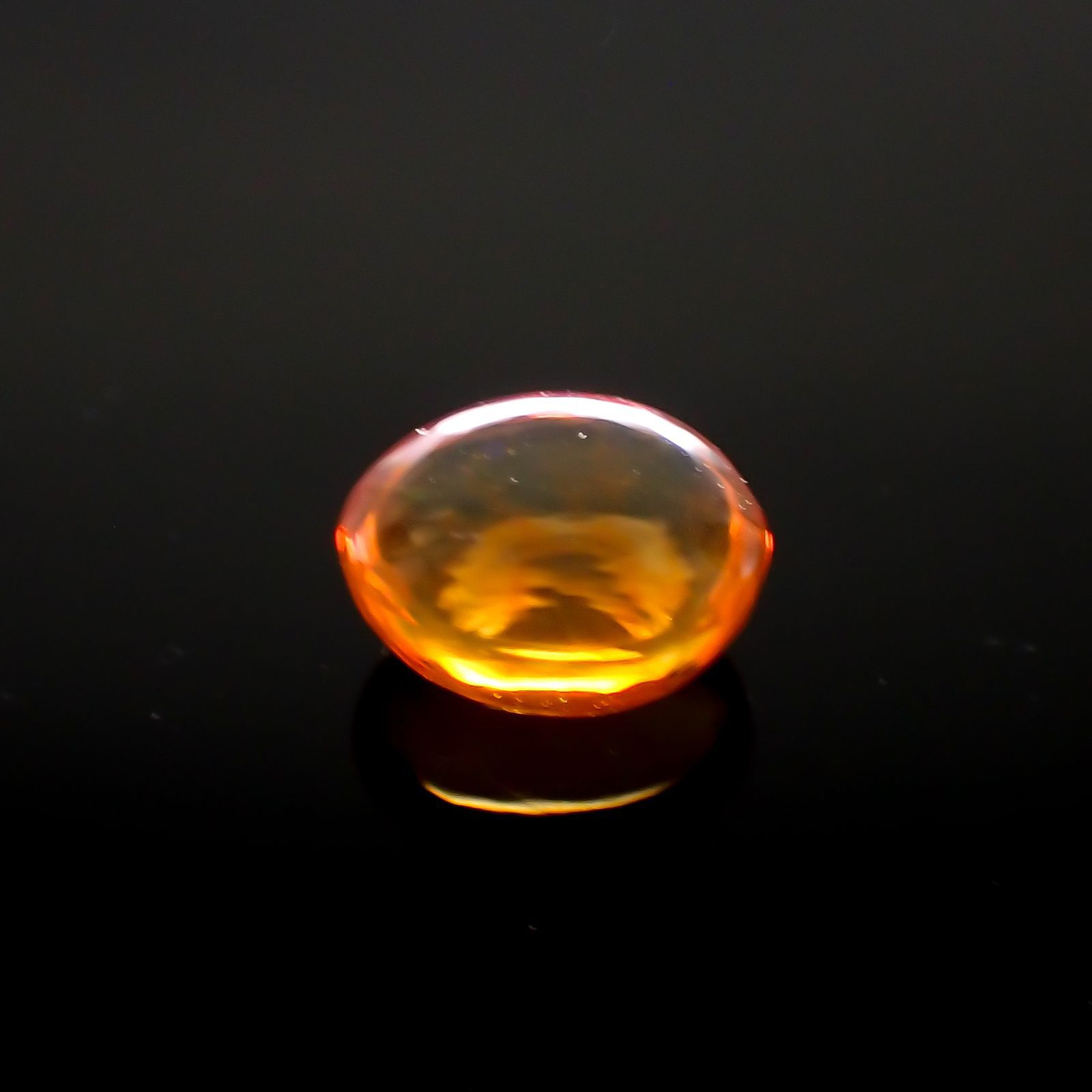 ファイヤーオパール(宝石名ファイヤー・オパール)メキシコ産 0.86ct 識別済[220817300]7x5.5mm前後