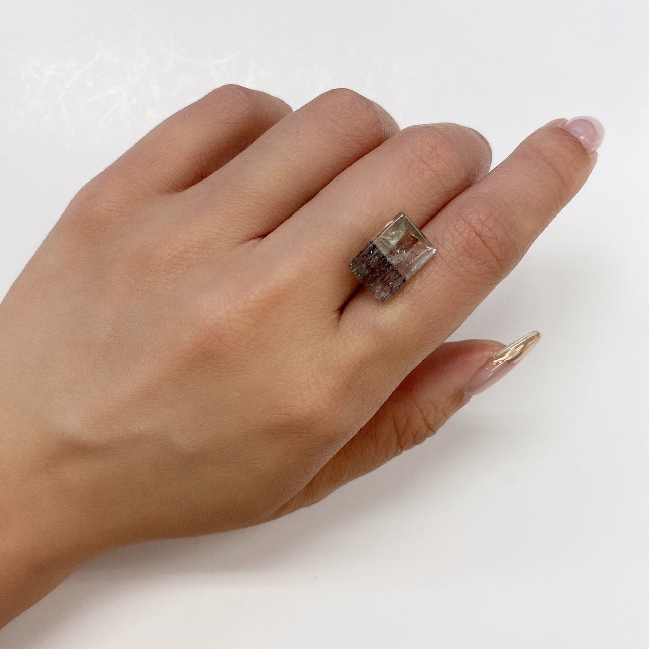 スーパーセブン ブラジル産 6.00ct[210611217]13.2×9.2mm前後