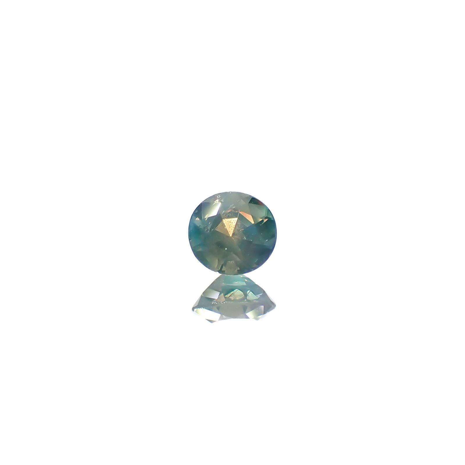 アレキサンドライトキャッツアイ ブラジル・ミナスジェライス州ヘマチタ鉱山産 0.15ct[240527431]3.2x3.2mm前後
