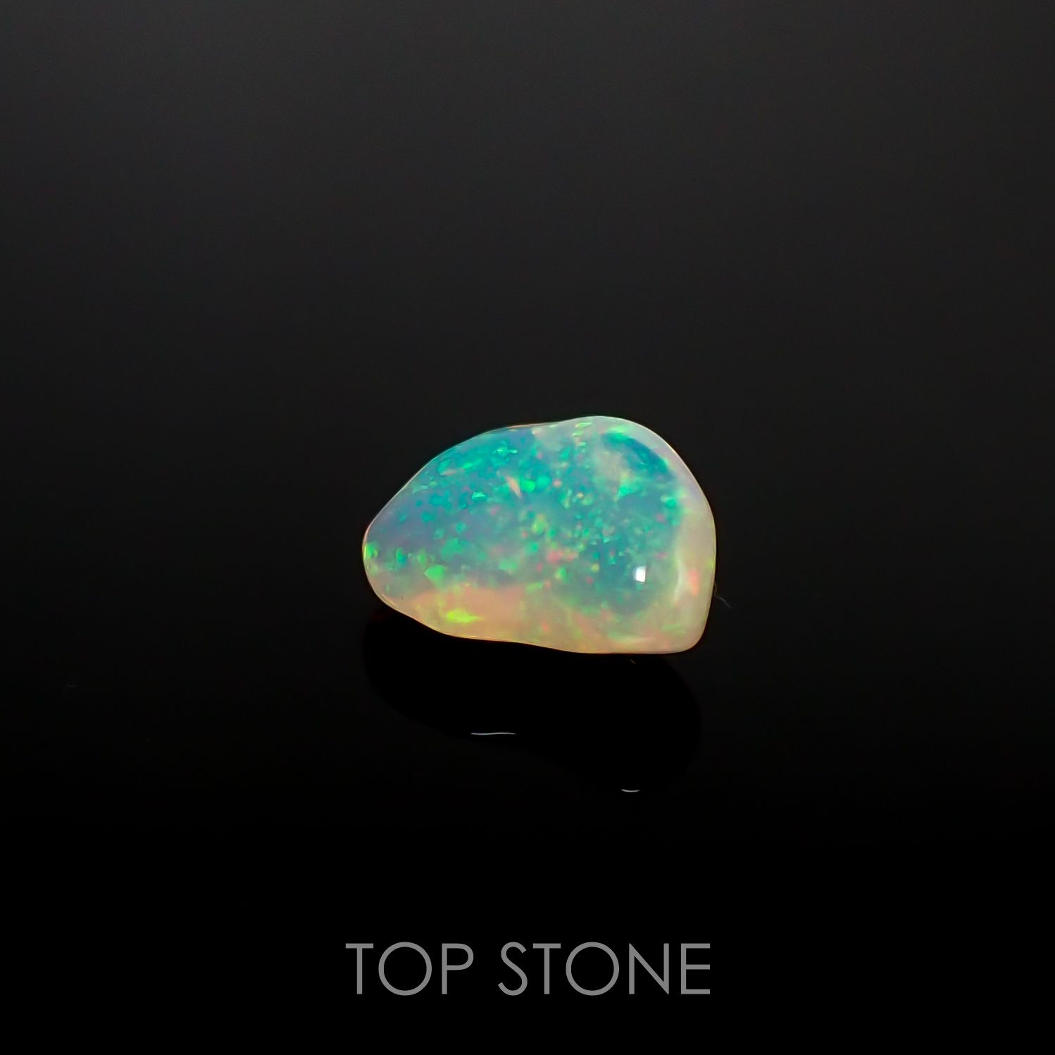 ◇バロック型◇エチオピアオパール エチオピア産 ルース 1.59ct[210611401]9.9×7.5mm前後