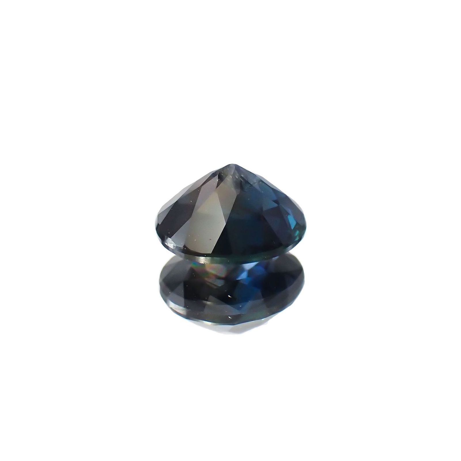 ケニア ガルバトゥラ産の サファイアの原石です。７ｃｔ ゴールドシーンサファイア(宝石名シーン・サファイア)ケニア産 識別済