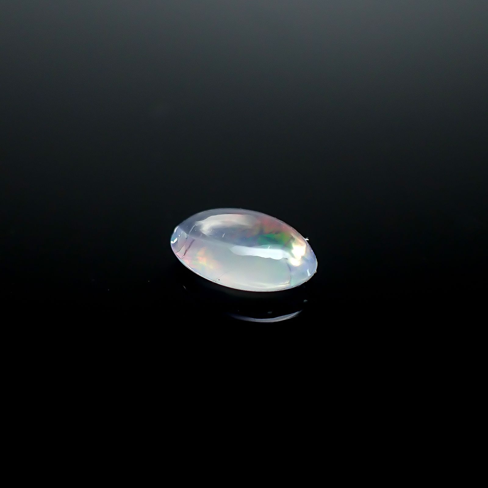 ウォーターオパール メキシコ産 0.46ct / 7.3x4.9mm前後 [250930996]