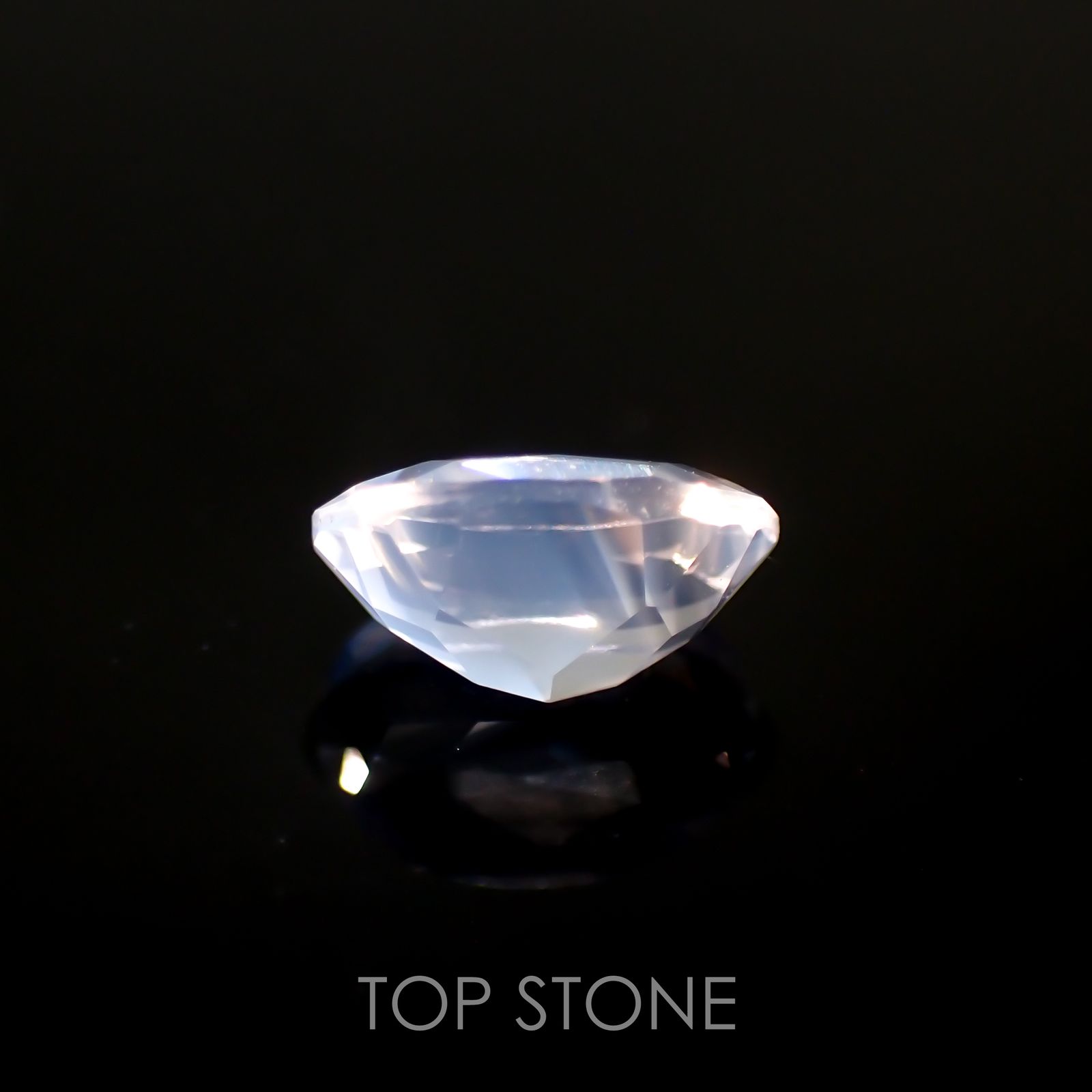 ムーンストーン(宝石名ムーンストーン)インド/スリランカ産 0.68ct 識別済[211113677]7x5.1mm前後