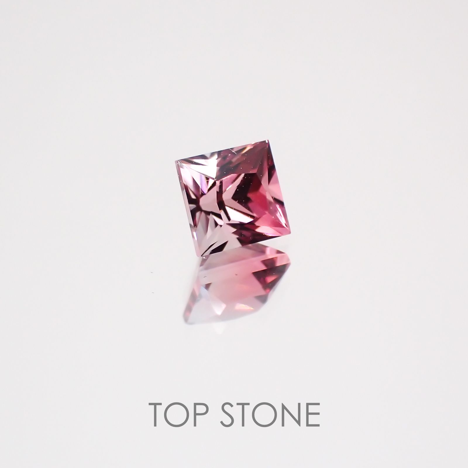 ◇プリンセスカット◇ピンクトルマリン(宝石名ピンク・トルマリン) ブラジル産 0.47ct 識別済[20128895]4×4mm前後