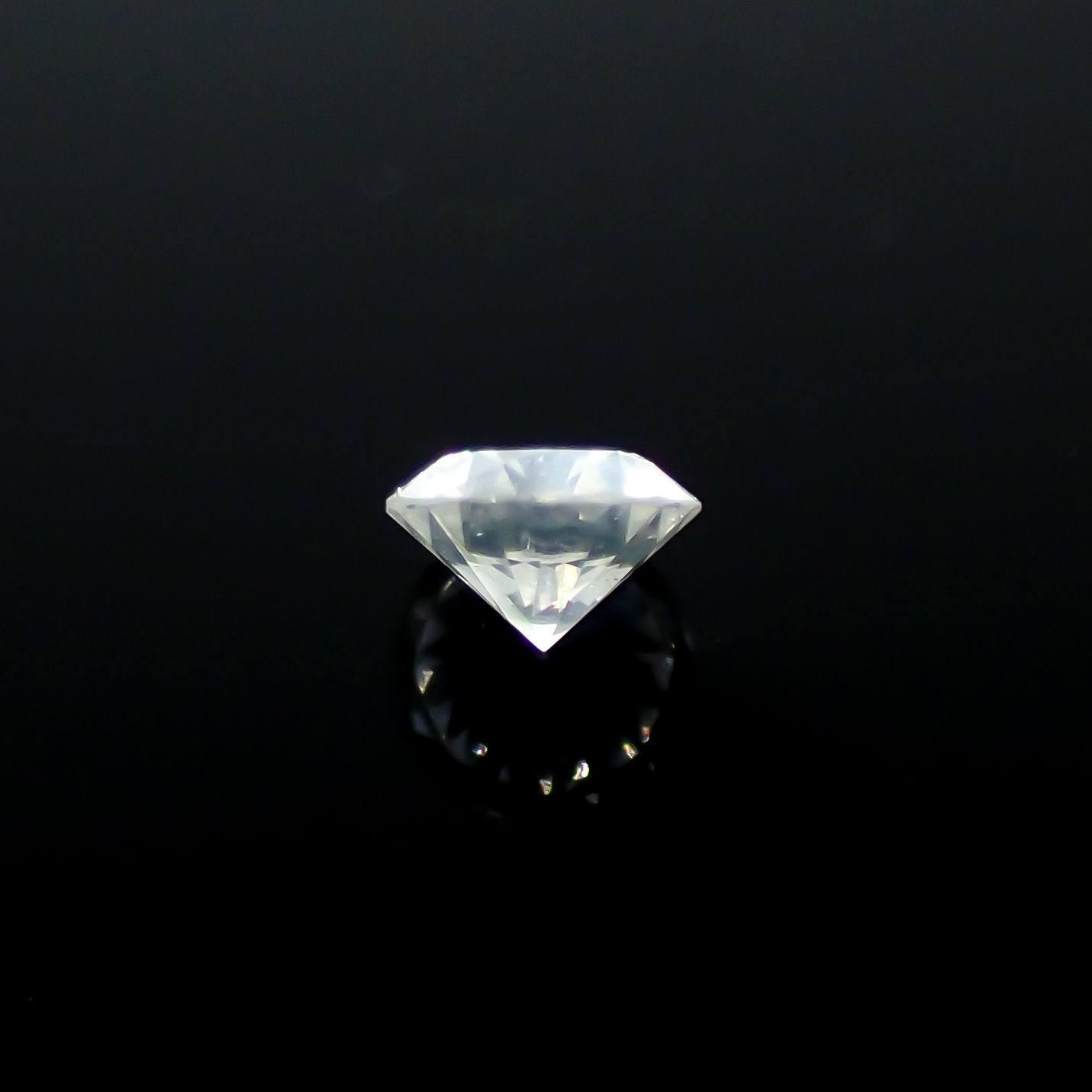 シルキーダイヤモンド 0.10ct[240326618]2.8x2.8mm前後