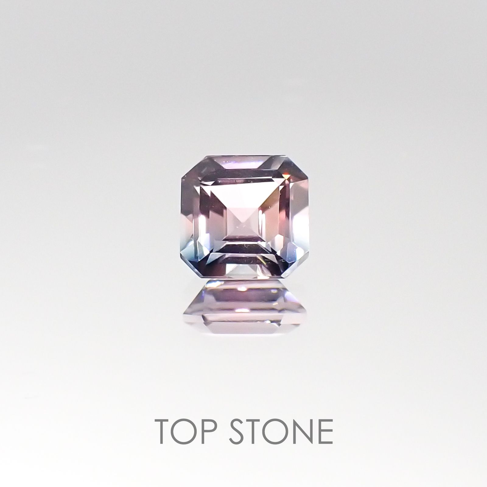 バイカラートルマリン ブラジル産 ルース 0.56ct[20095676]4.9×4.9mm前後
