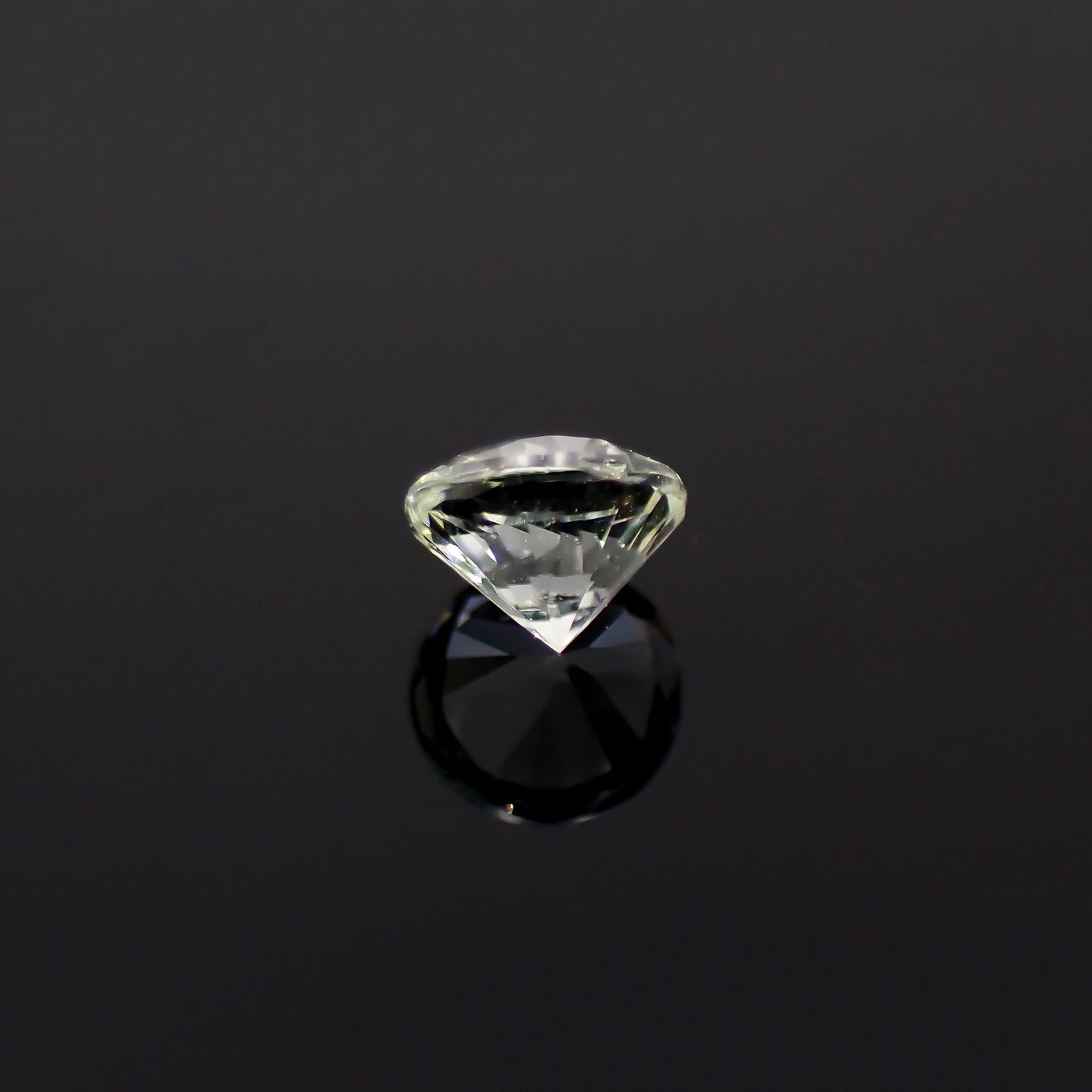 リューコガーネット ビルマ産 0.14ct [230923494]3x3mm前後