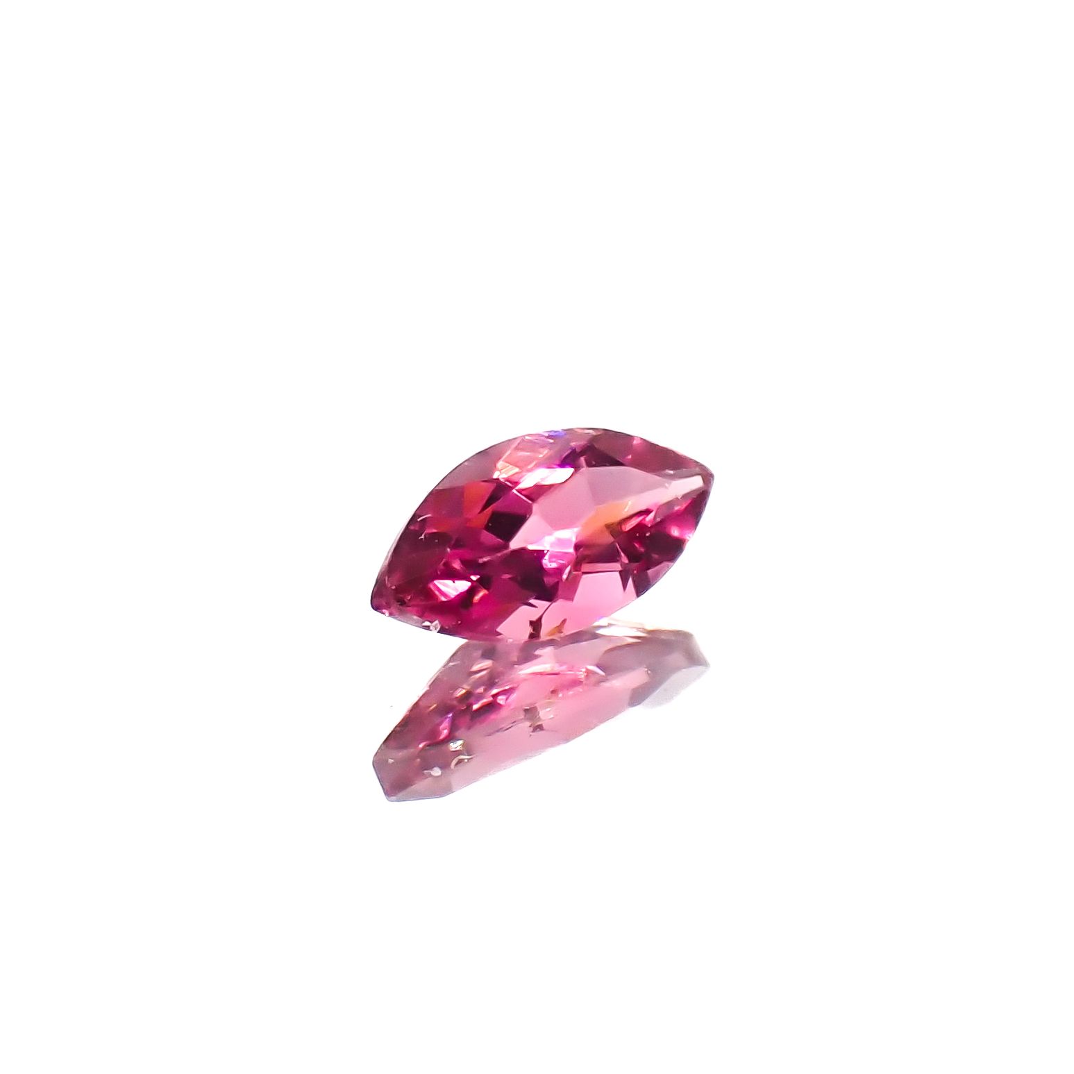 ルベライト ブラジル産 0.23ct[240628081]6x3mm前後