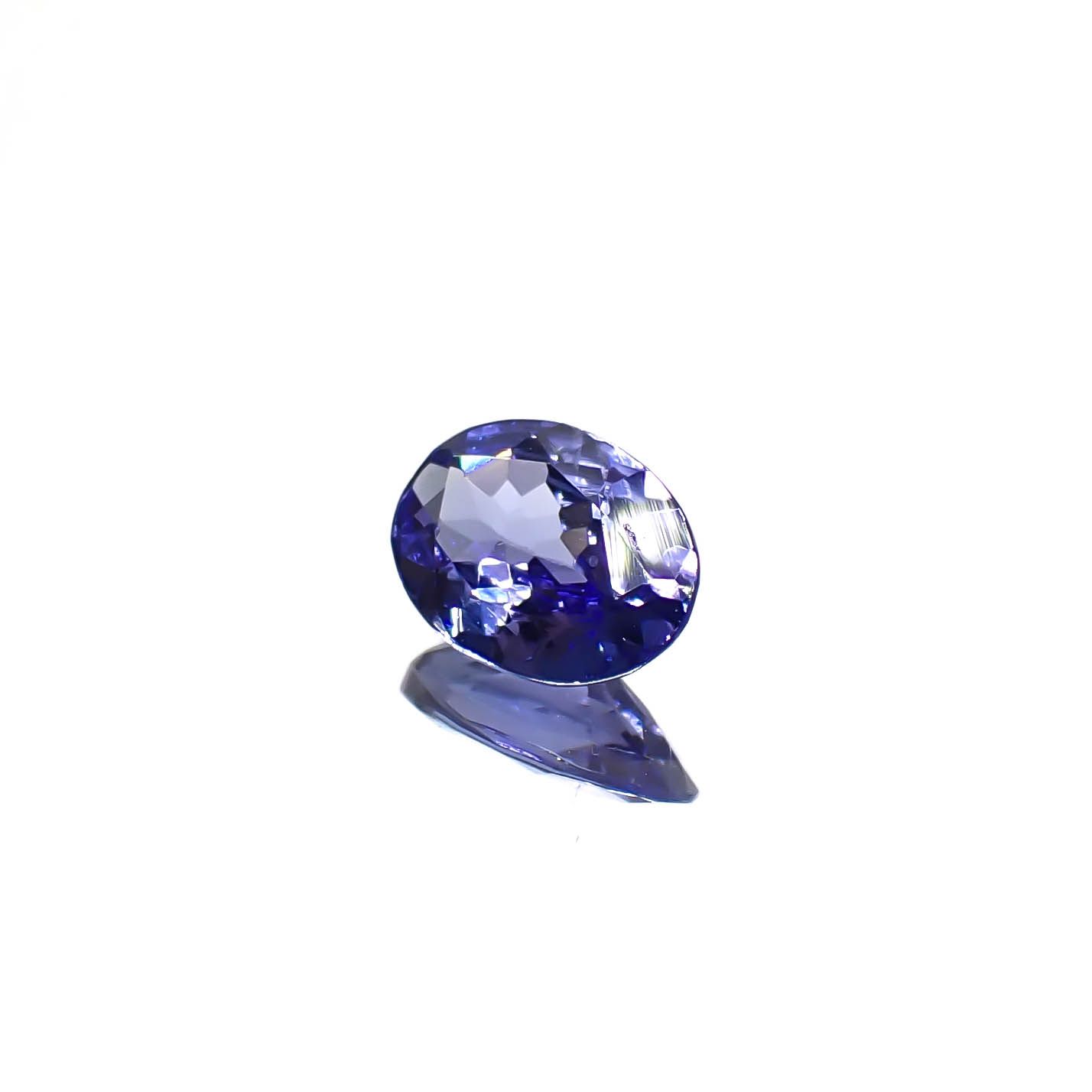 タンザナイト(宝石名タンザナイト)タンザニア産 0.67ct 識別済[240627888]6.9x5mm前後