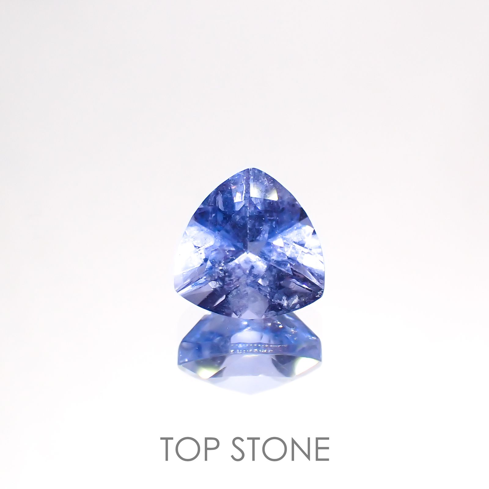 カラーチェンジフローライト(宝石名ブルー・フルオライト)ブラジル産 2.25ct 識別済[220114239]8.1x8.1mm前後