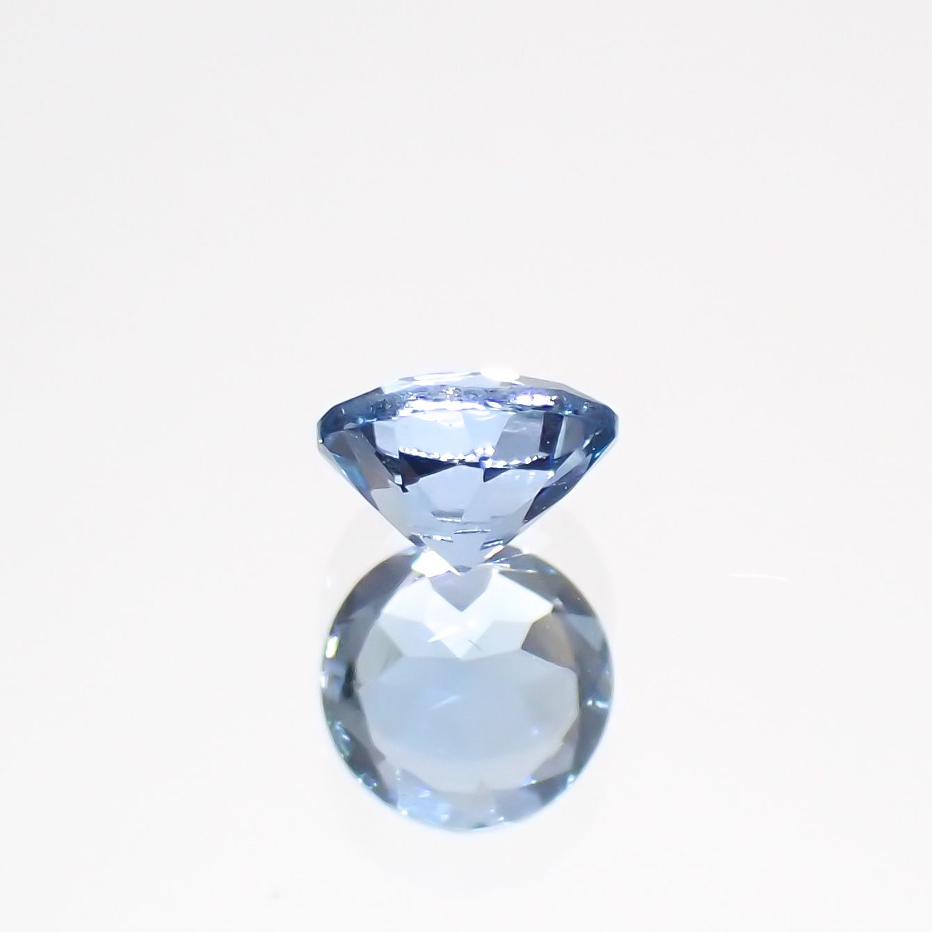 サンタマリアアクアマリン(宝石名アクアマリン)ブラジル産 0.15ct 識別済[230421852]3.5x3.5mm前後