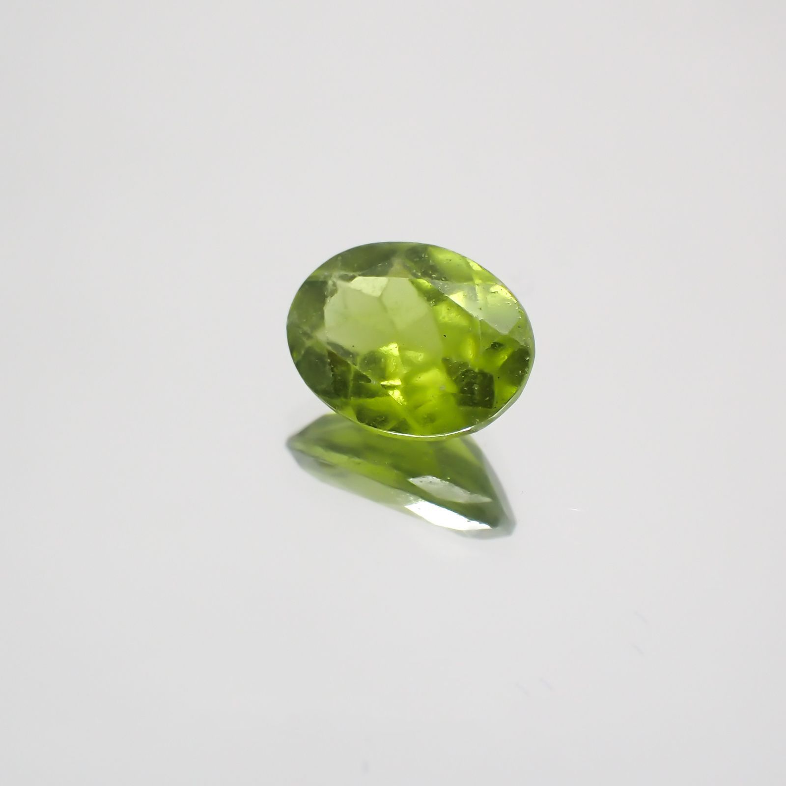 アイドクレース(宝石名アイドクレース) ケニア産 1.26ct 識別済[21039947]7.9×6mm前後