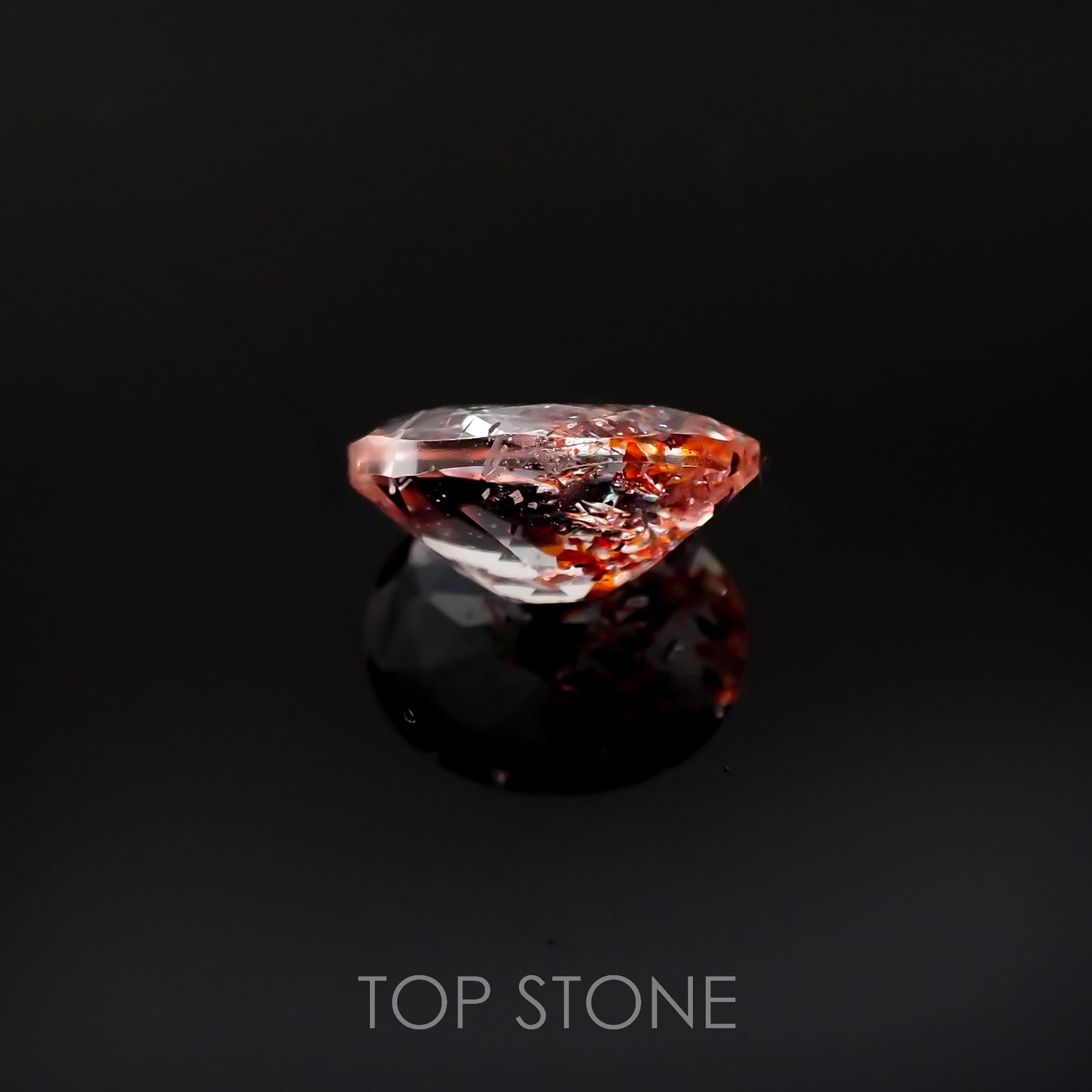 ファイヤークォーツ ナイジェリア産 1.40ct[220917574]8.6x7mm前後