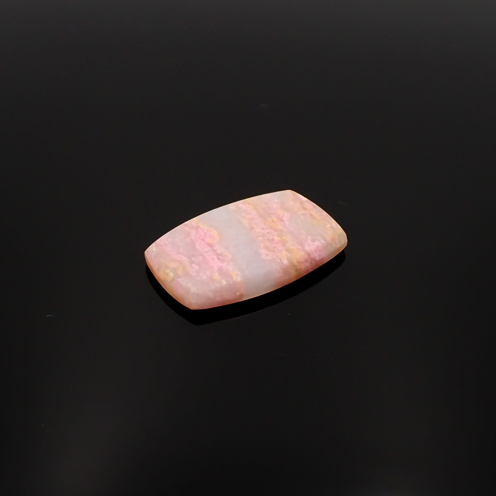 ピンクパッションクォーツ イタリア産 10.56ct[230421555]22.4x14.5mm前後