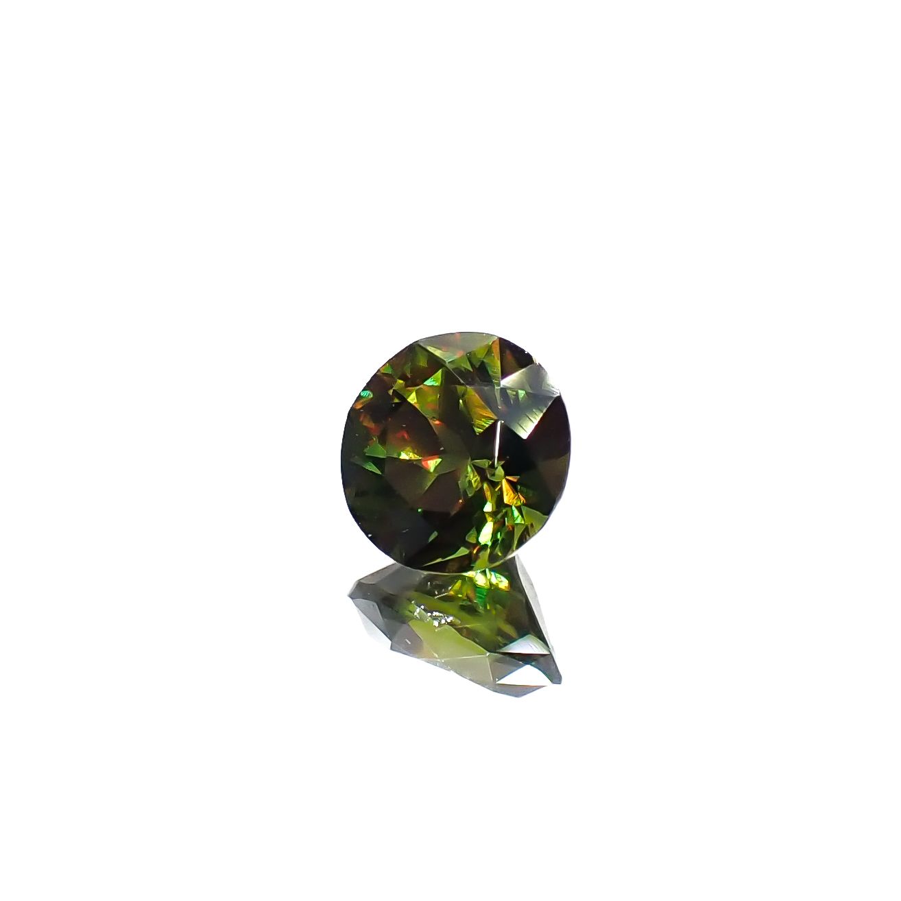 カラーチェンジスフェーン パキスタン産 1.21ct[231224767]6.4x6.4mm前後