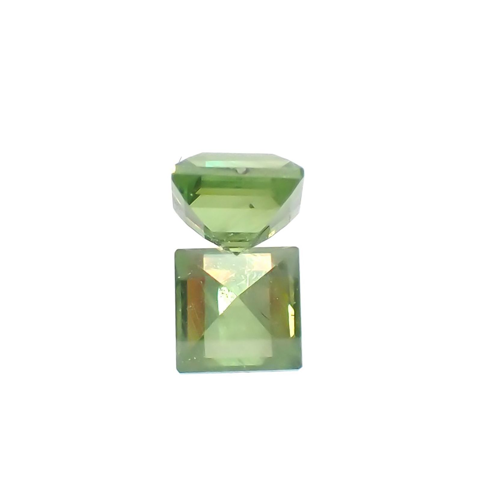デマントイドガーネット ロシア産 0.23ct [220917681]3.1x3.1mm前後