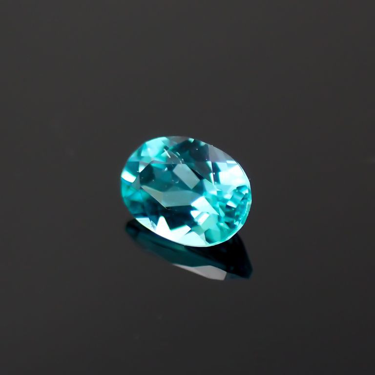 パライバトルマリン(宝石名トルマリン/別名パライバ・トルマリン)ブラジル産 0.068ct 識別済[221018776]3x2.2mm前後