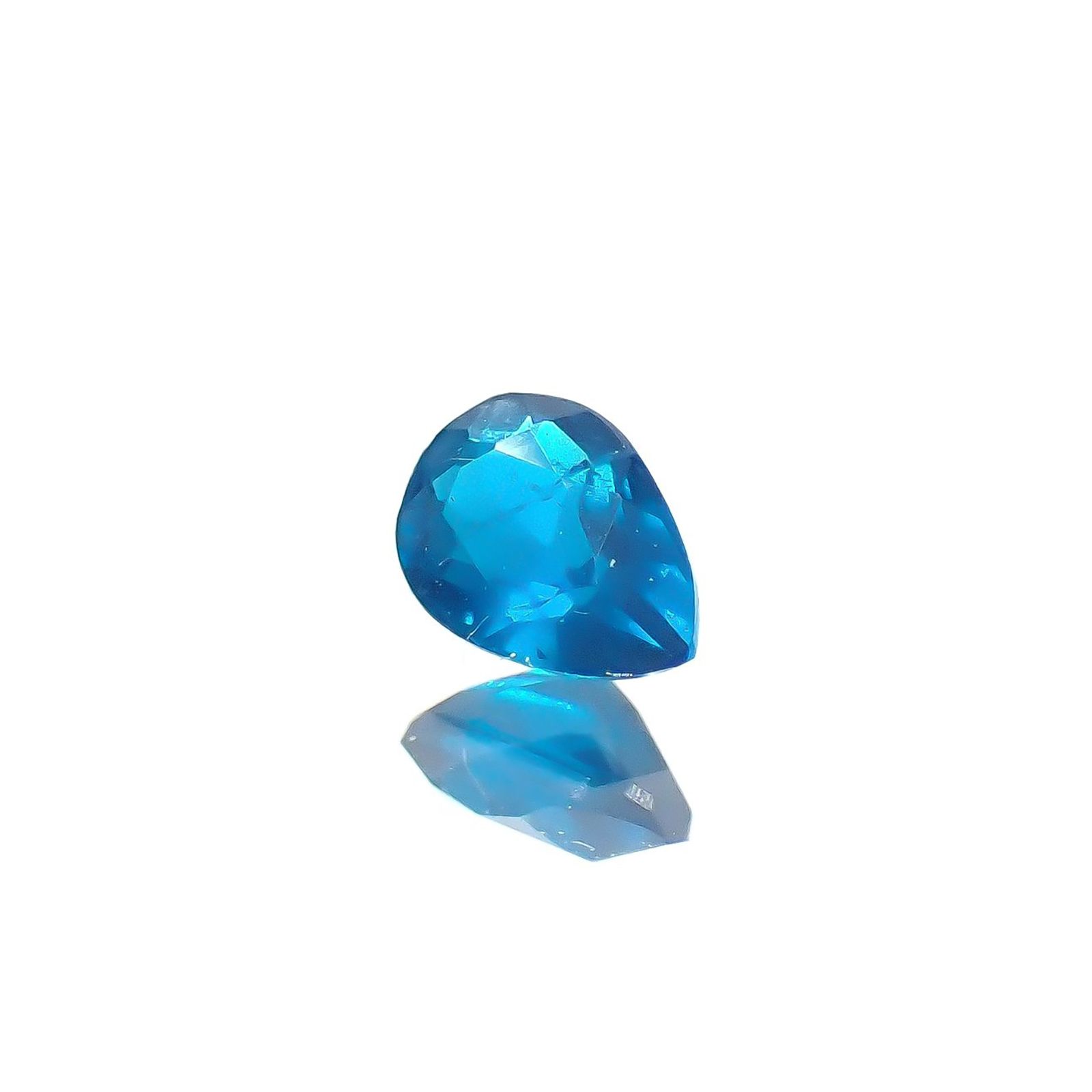アウイナイト フルオレッセンス(宝石名アウイナイト)ドイツ産 識別済 0.11ct / 4x2.8mm前後 [260527502]