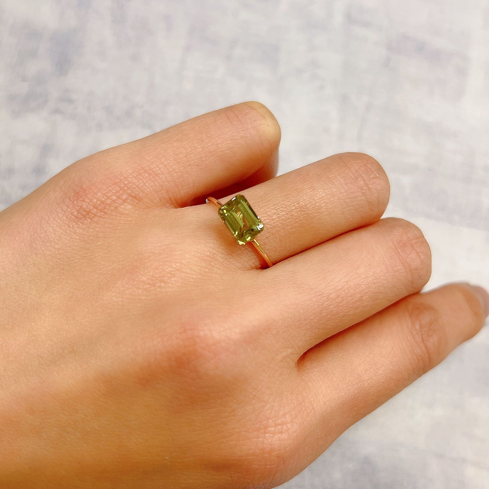コーネルピン(宝石名コーネルピン)スリランカ産 1.52ct 識別済[220817259]7.7x5.6mm前後