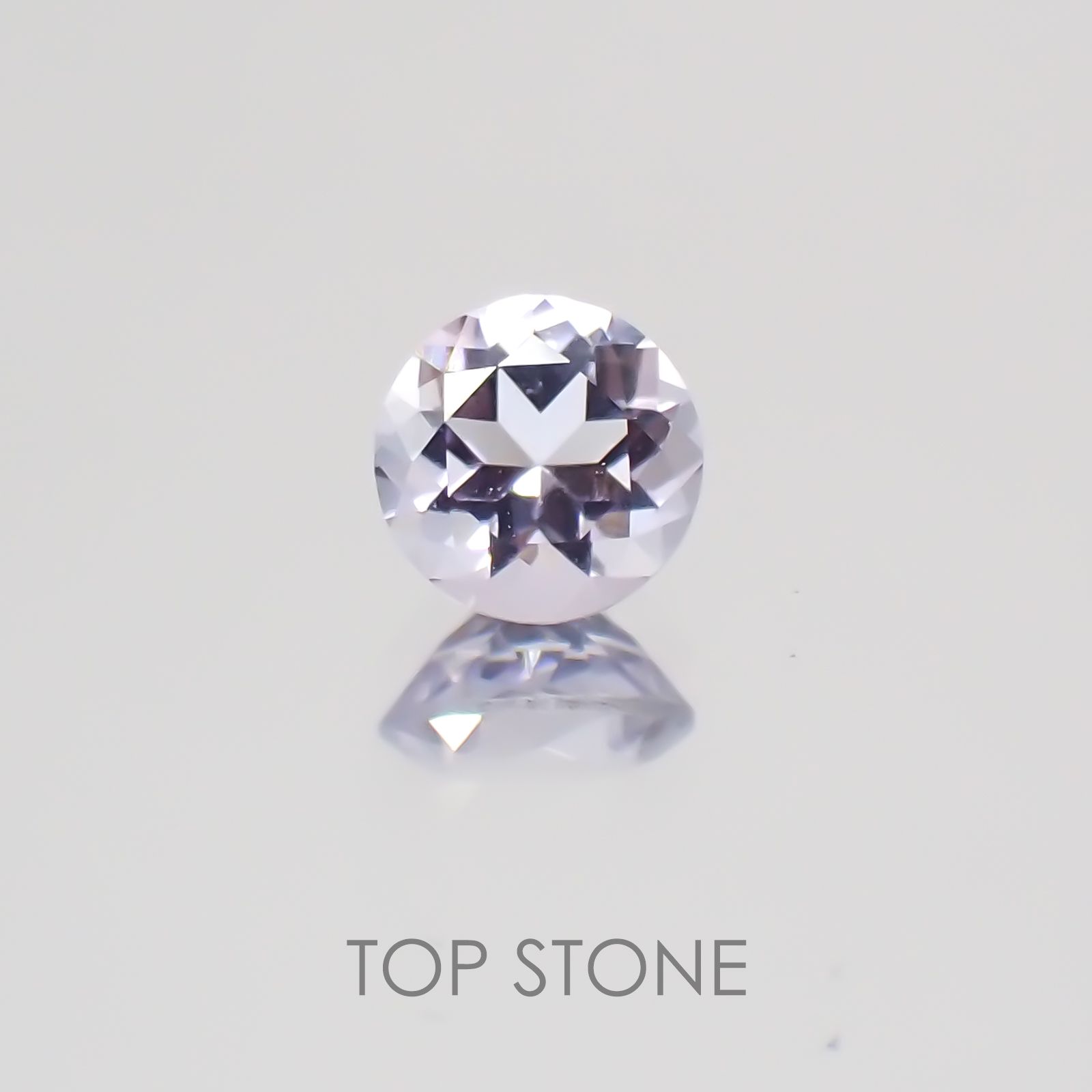 パープルスキャポライト(マリアライト) スリランカ産 ルース 0.21ct[21019559]4.2×4.2mm前後
