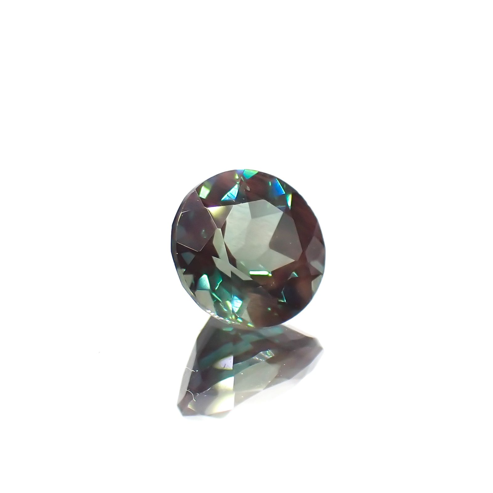 カラーチェンジアンデシン モンゴル産 0.74ct[230421475]5.8x5.8mm前後