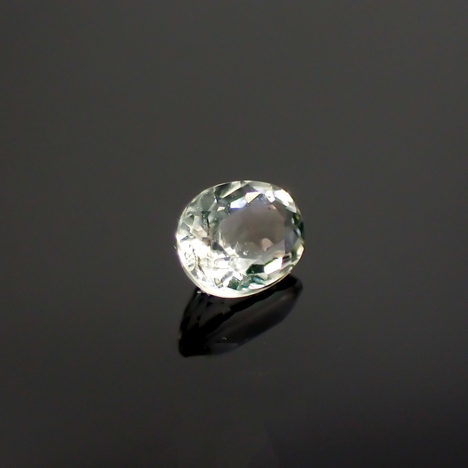ハイアライトオパール(宝石名オパール) メキシコ産 0.162ct ソ付(彩珠)[210712059]4.1×3.1mm前後