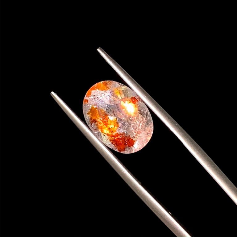 オーロラクォーツ ブラジル・ミナスジェライス産 4.03ct / 12x8.7mm 