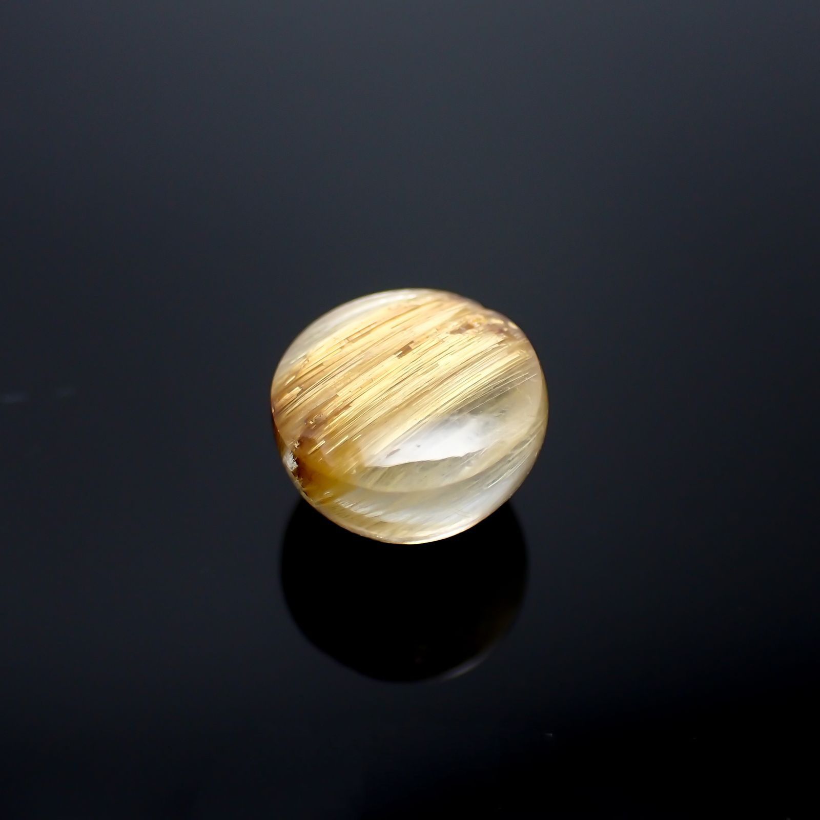 ルチルクォーツ(宝石名ルチルレイテッド・クォーツ) ブラジル産 識別済 3.04ct / 8.3×8.3mm前後 [251013309]