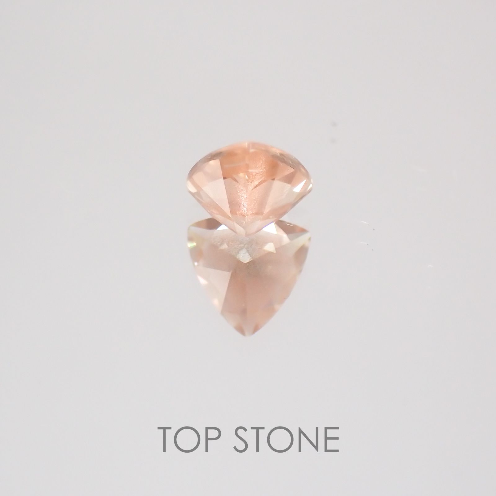オレゴンサンストーン アメリカ産 ルース 0.4ct[20128879]5×5mm前後