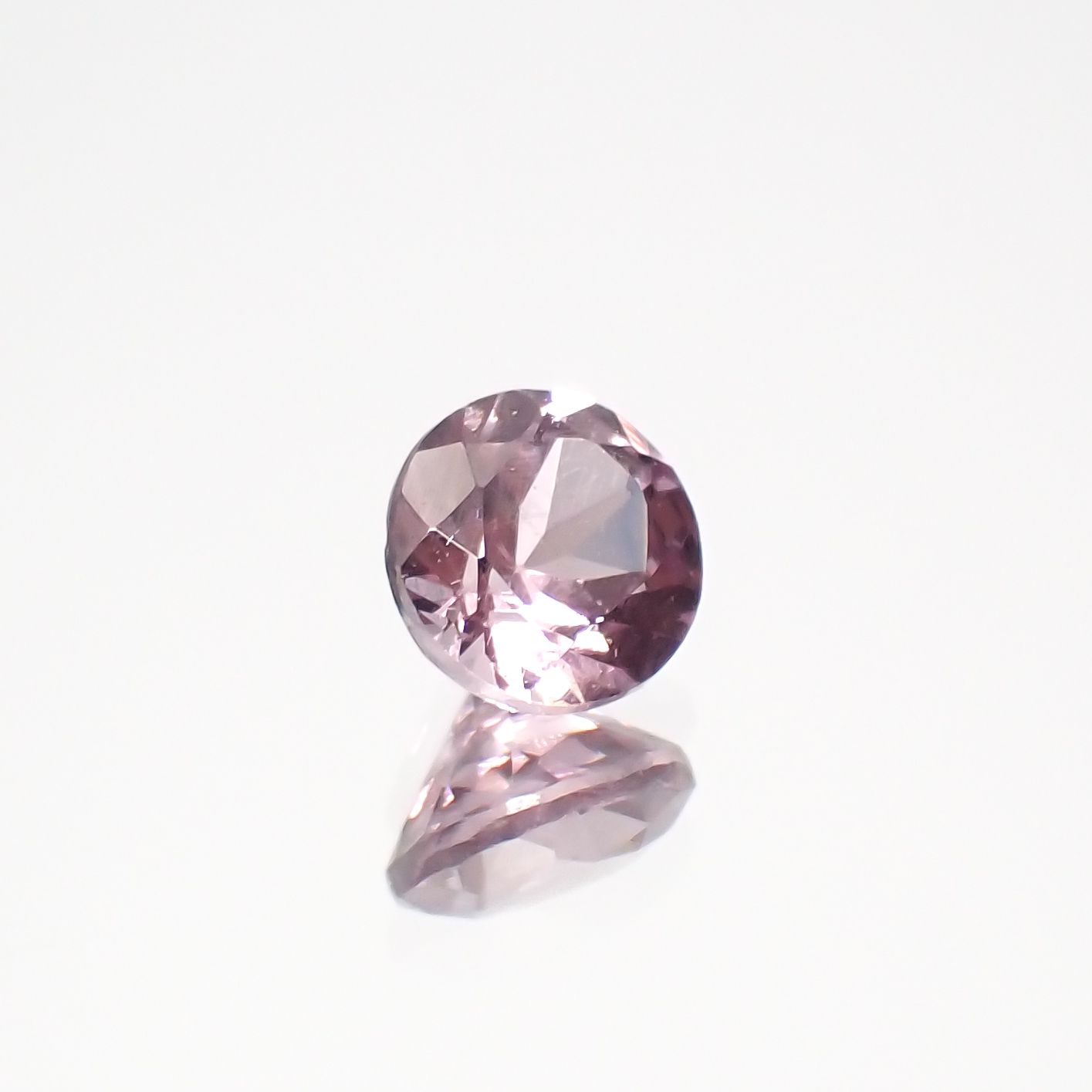 ドラゴンガーネット タンザニア産 0.35ct[230421449]4x4mm前後