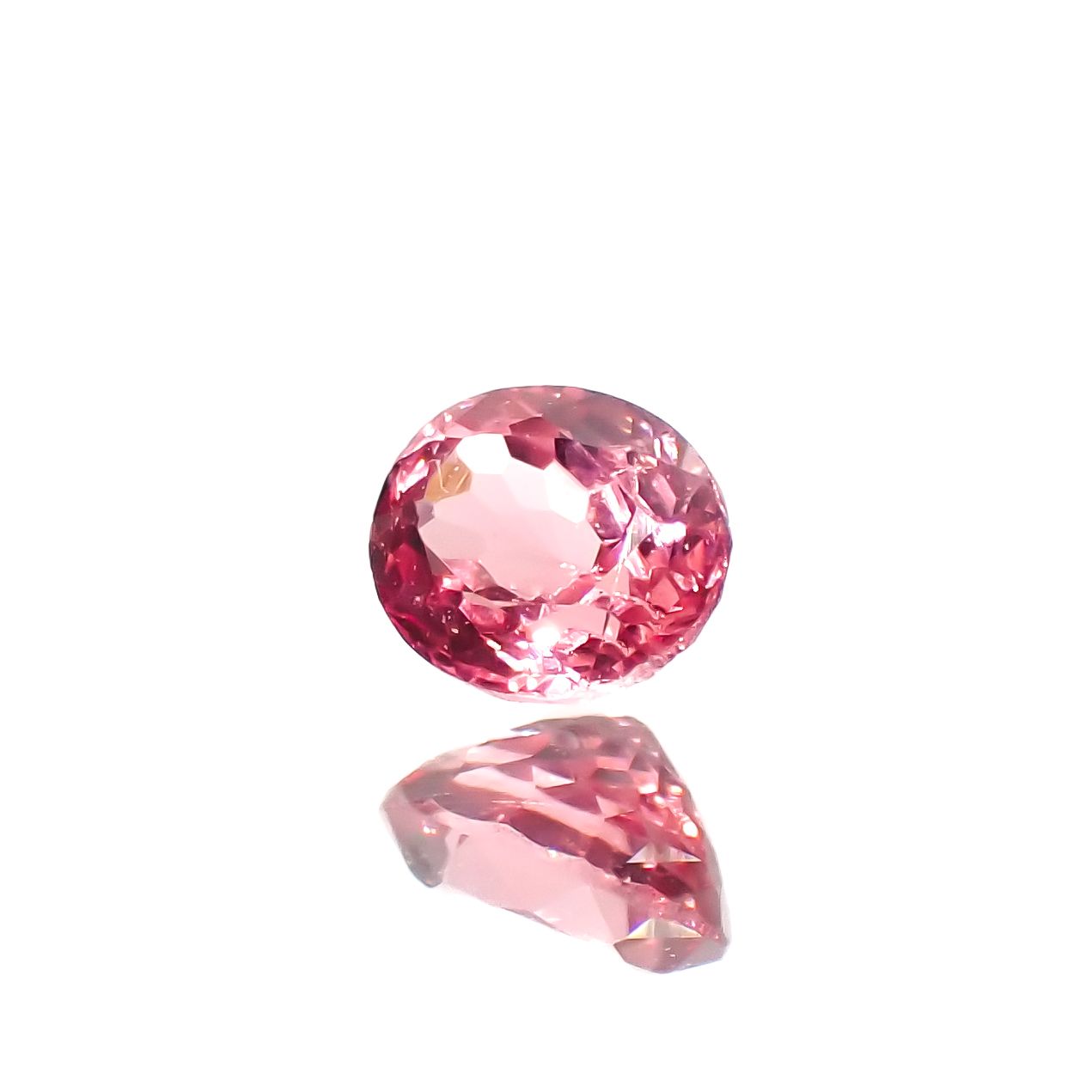 ピンクスピネル パパラチャカラー タンザニア産 0.27ct[230421857]4.2x3.3mm前後