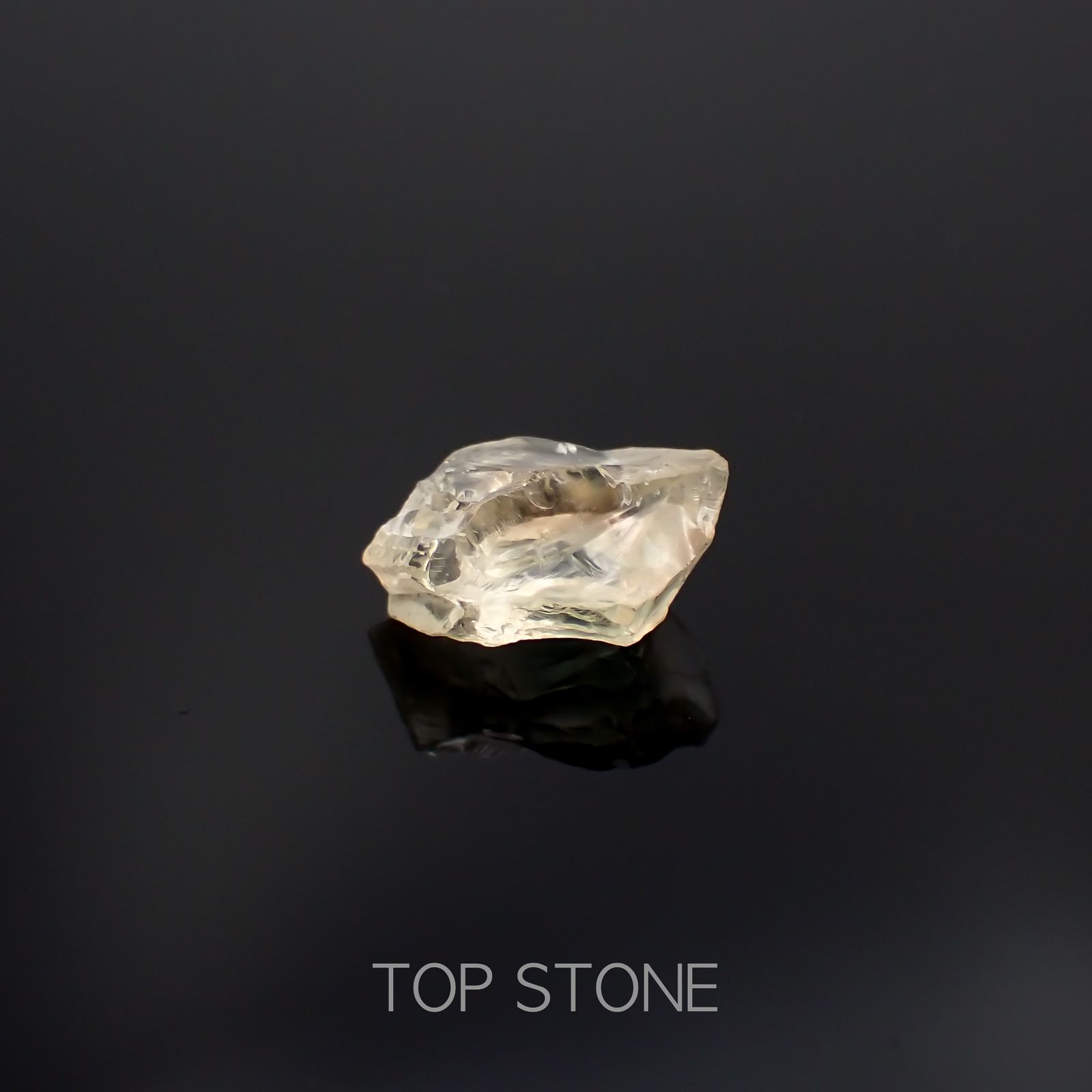 オレゴンサンストーン原石 アメリカ・オレゴン州産 3.86ct[230220417]13x9.7mm前後