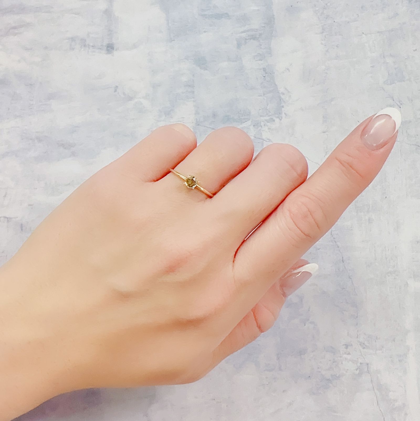 イエロースキャポライト(宝石名イエロー・スキャポライト)タンザニア産 0.23ct 識別済[221219633]3.9x3.9mm前後