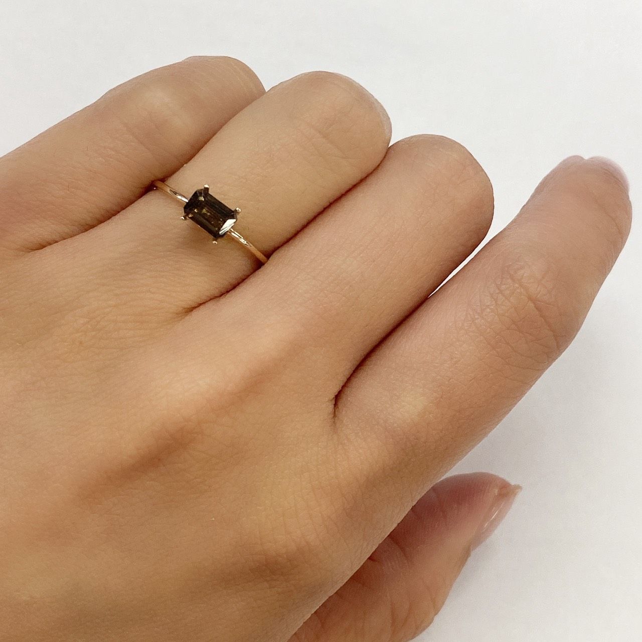 レインボースキャポライト ブラジル産 ルース 0.59ct[210711529]5.9×3.7mm前後