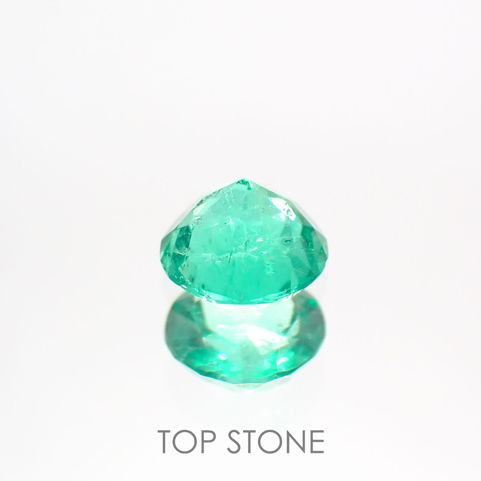 エメラルド(宝石名エメラルド) コロンビア産 0.293ct ソ付[211013170]4.5×4.5mm前後