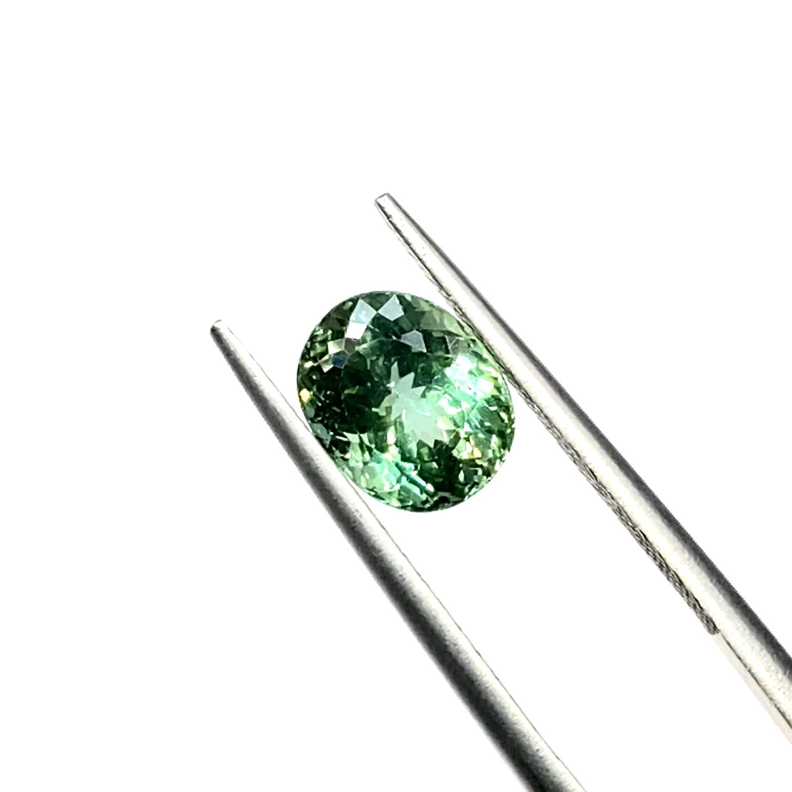 グリーンアパタイト(宝石名アパタイト) マダガスカル産 2.15ct グリーンアパタイト(宝石名アパタイト) マダガスカル産 2.15ct