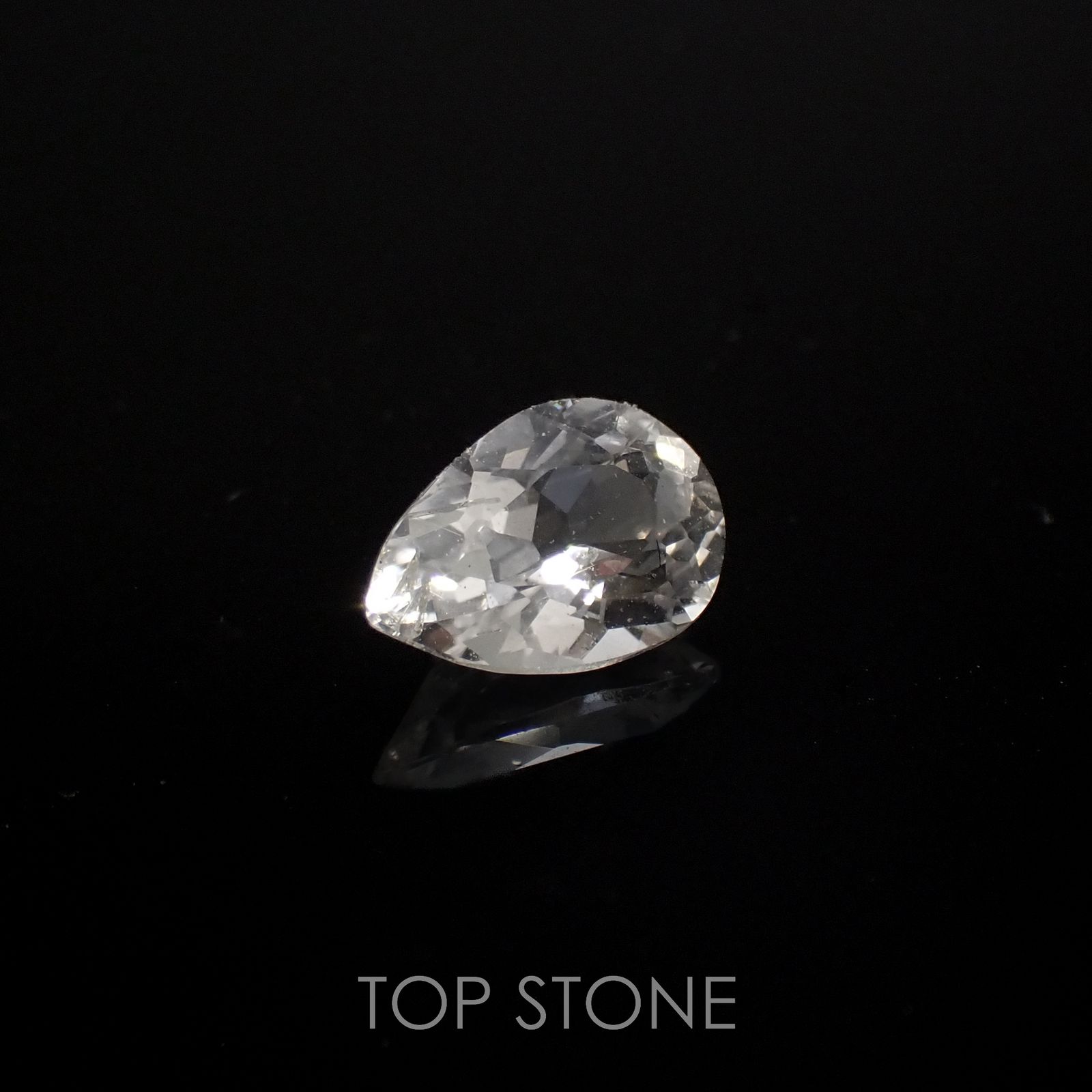 フェナカイト(宝石名フェナカイト)マダガスカル産 0.80ct 識別済[220716961]7.9x5.4mm前後