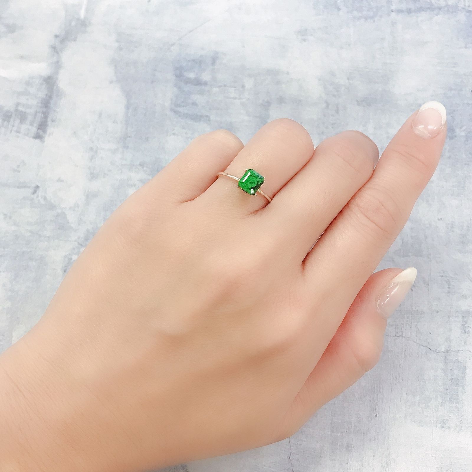モーシッシ  ビルマ産 0.93ct [220717074]6x5.5mm前後