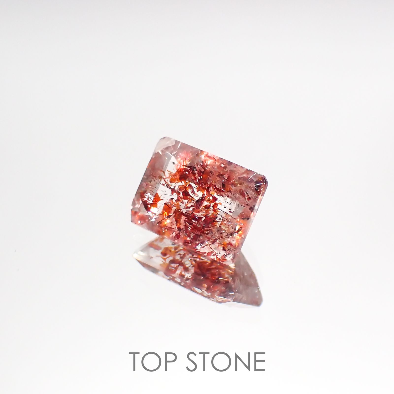 ファイヤークォーツ ナイジェリア産 1.89ct[220114755]8.8x6.6mm前後