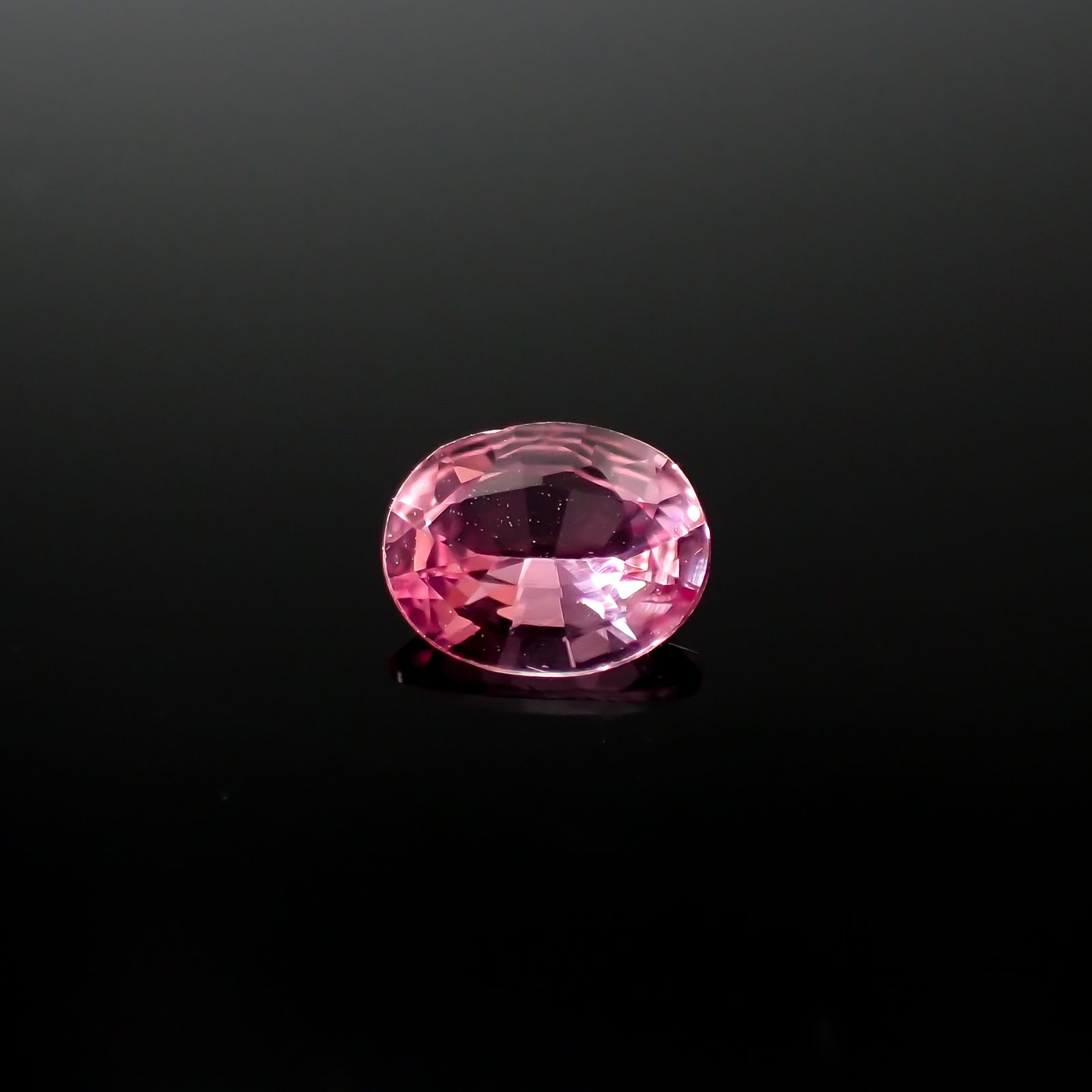ネオンピンクサファイア スリランカ産 0.32ct[240226299]4.9x3.9mm前後