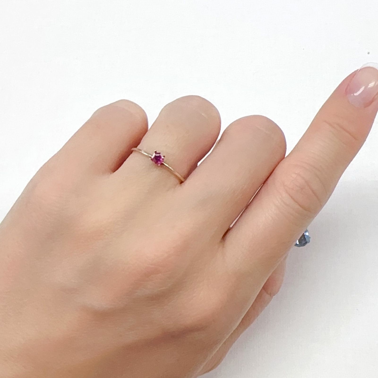 ◇ヘキサゴンカット◇ルビー 非加熱 モザンビーク産 0.13ct[240427105]3x3mm前後