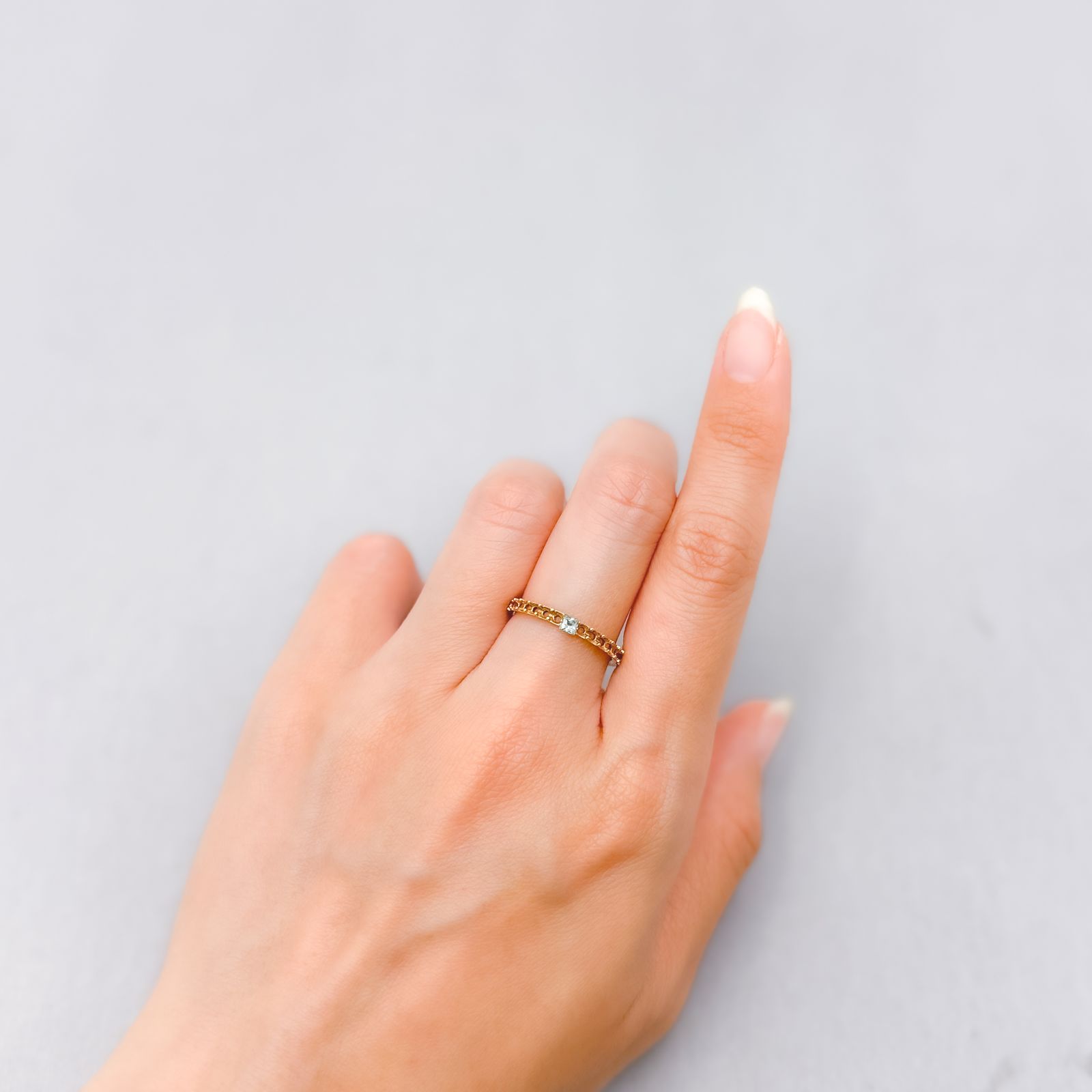 ◇プリンセスカット◇アレキサンドライト ブラジル産/EmeraldMain社製 0.10ct [250330065]2.5x2.5mm前後