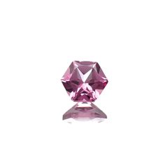 ◇ヘキサゴンカット◇カラーシフト マラヤガーネット(宝石名ガーネット)タンザニア産 0.73ct 識別済[220817564]5.1x5mm前後