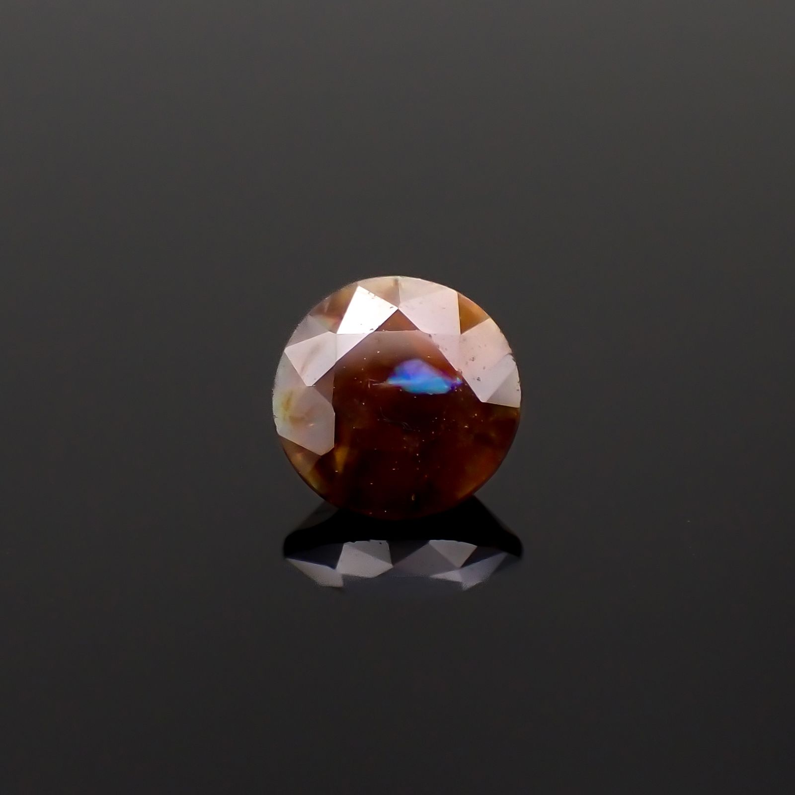 レインボーガーネット 日本・奈良県天川村産 0.99ct[230521955]6x6mm前後