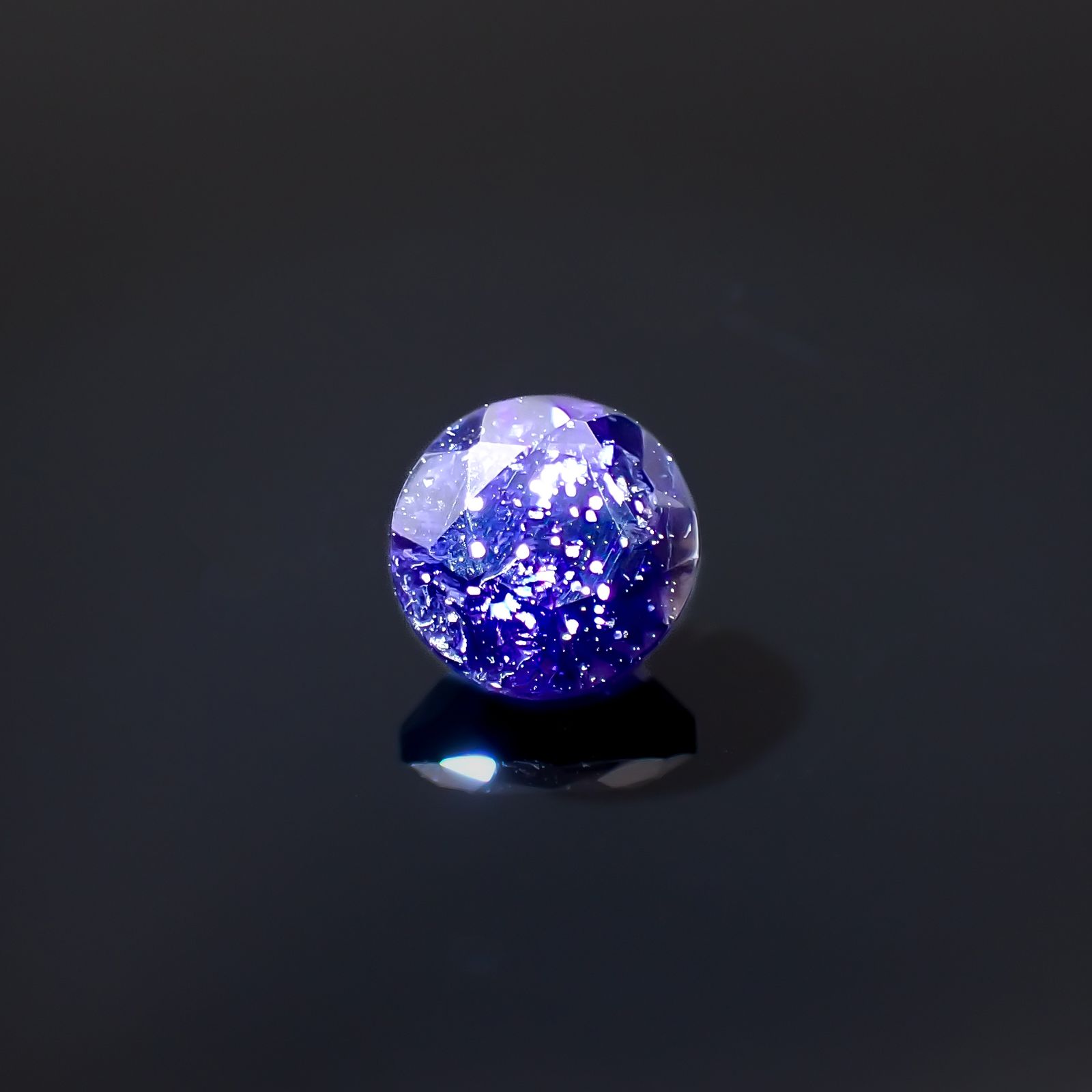 アイオライトサンストーン インド/ブラジル産 0.46ct[231224837]5x5mm前後