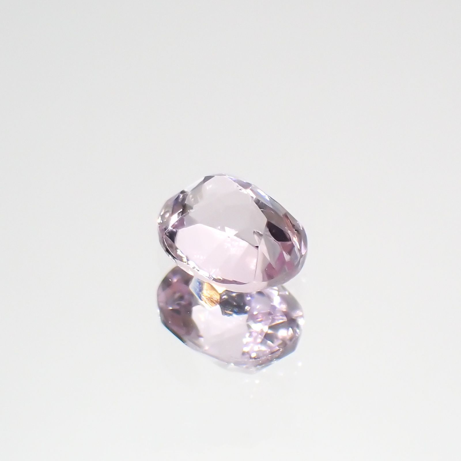 インペリアルトパーズ(宝石名トパーズ)ブラジル産 0.45ct 識別済[220114982]4.9x3.9mm前後
