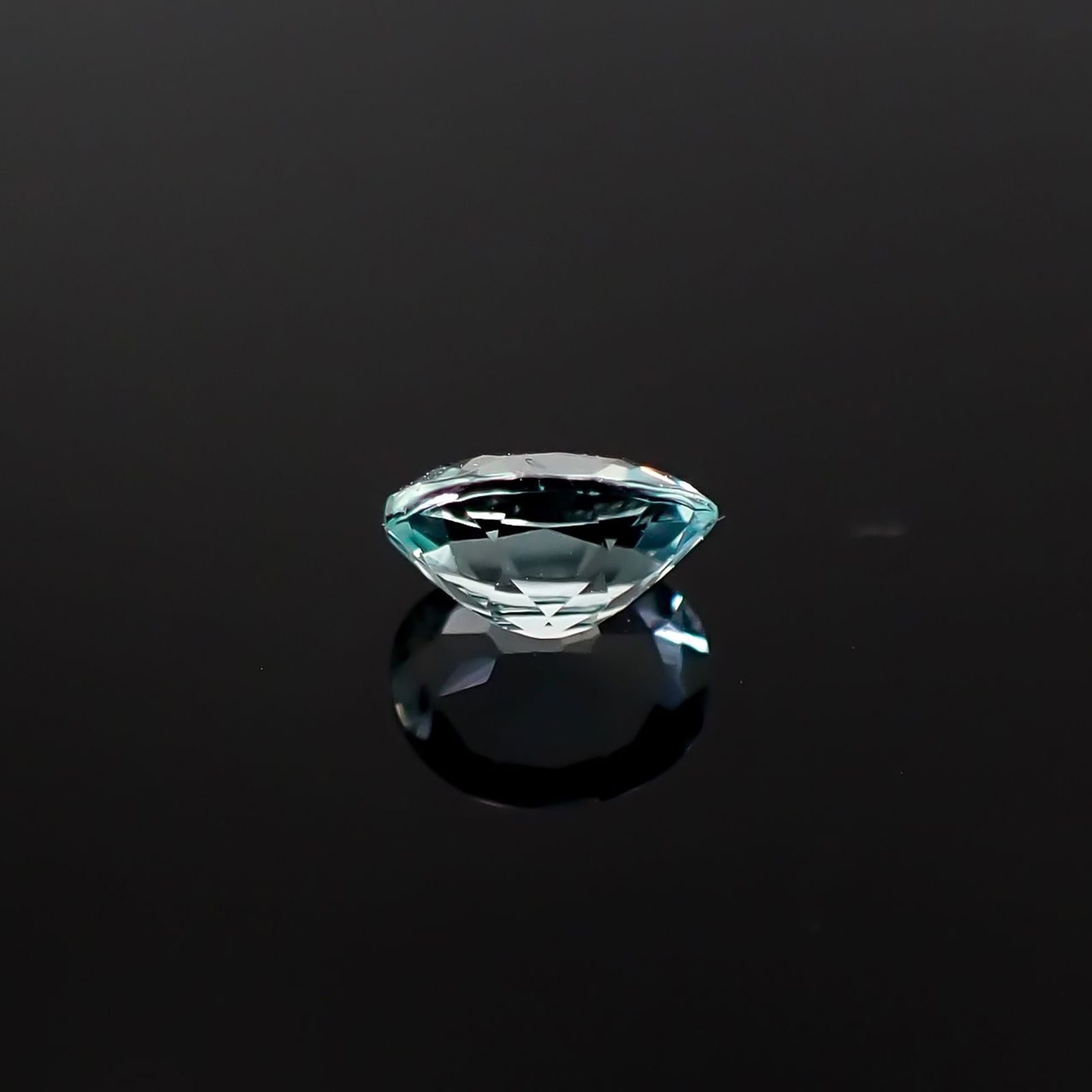 モンテブラサイト(宝石名モンテブラサイト)マダガスカル産 識別済 0.35ct / 5.1x4.1mm前後 [241229662]