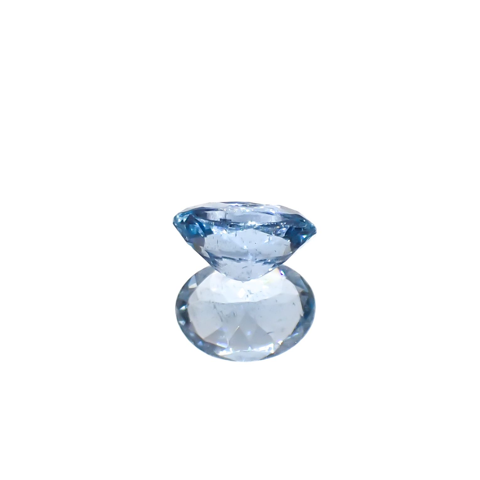アクアマリン サンタマリアカラー マダガスカル産 0.85ct[240326972]7.4x5.5mm前後