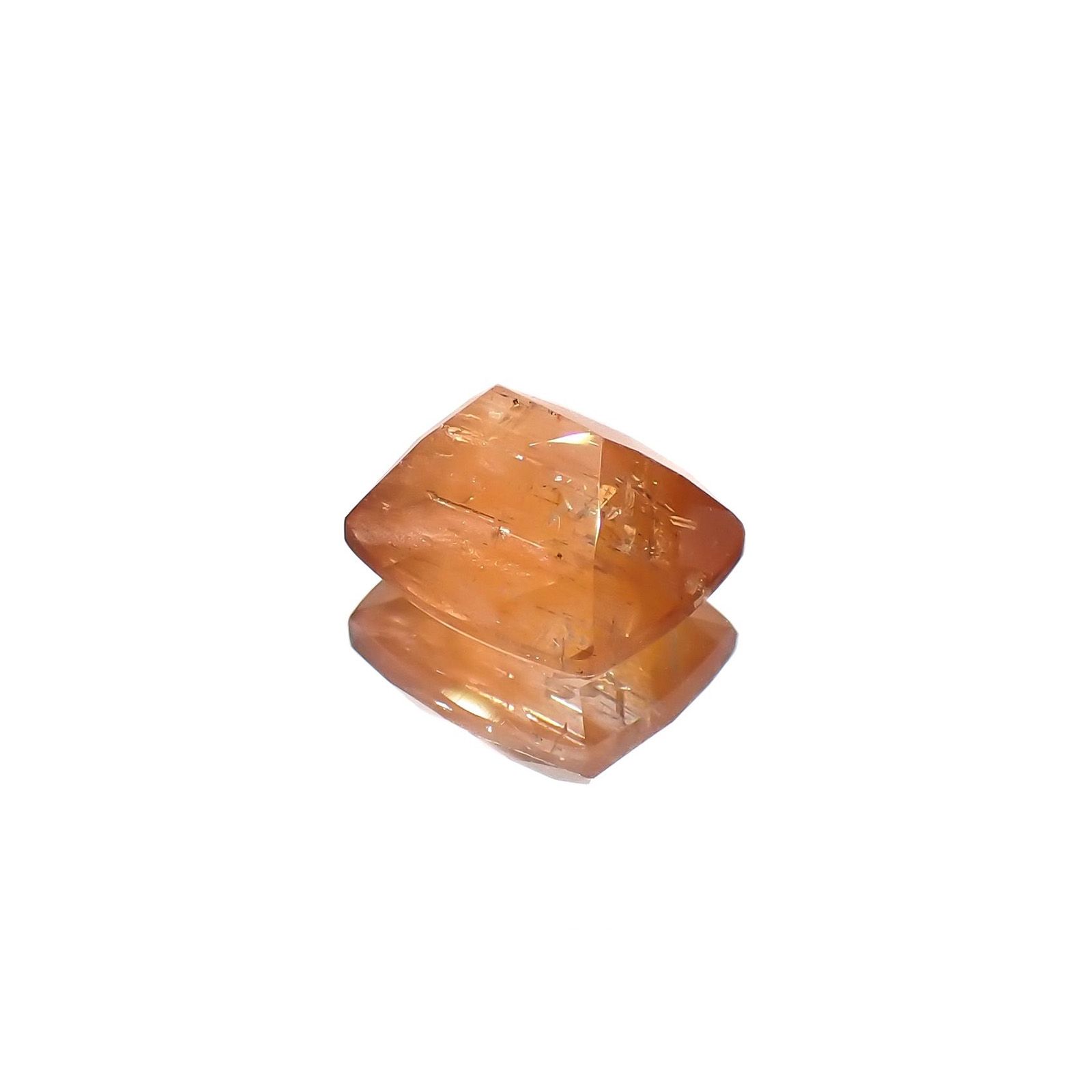 サンストーンスキャポライト(宝石名シーン・スキャポライト)タンザニア産 識別済 2.60ct / 9.2x8.1mm前後 [221219274]
