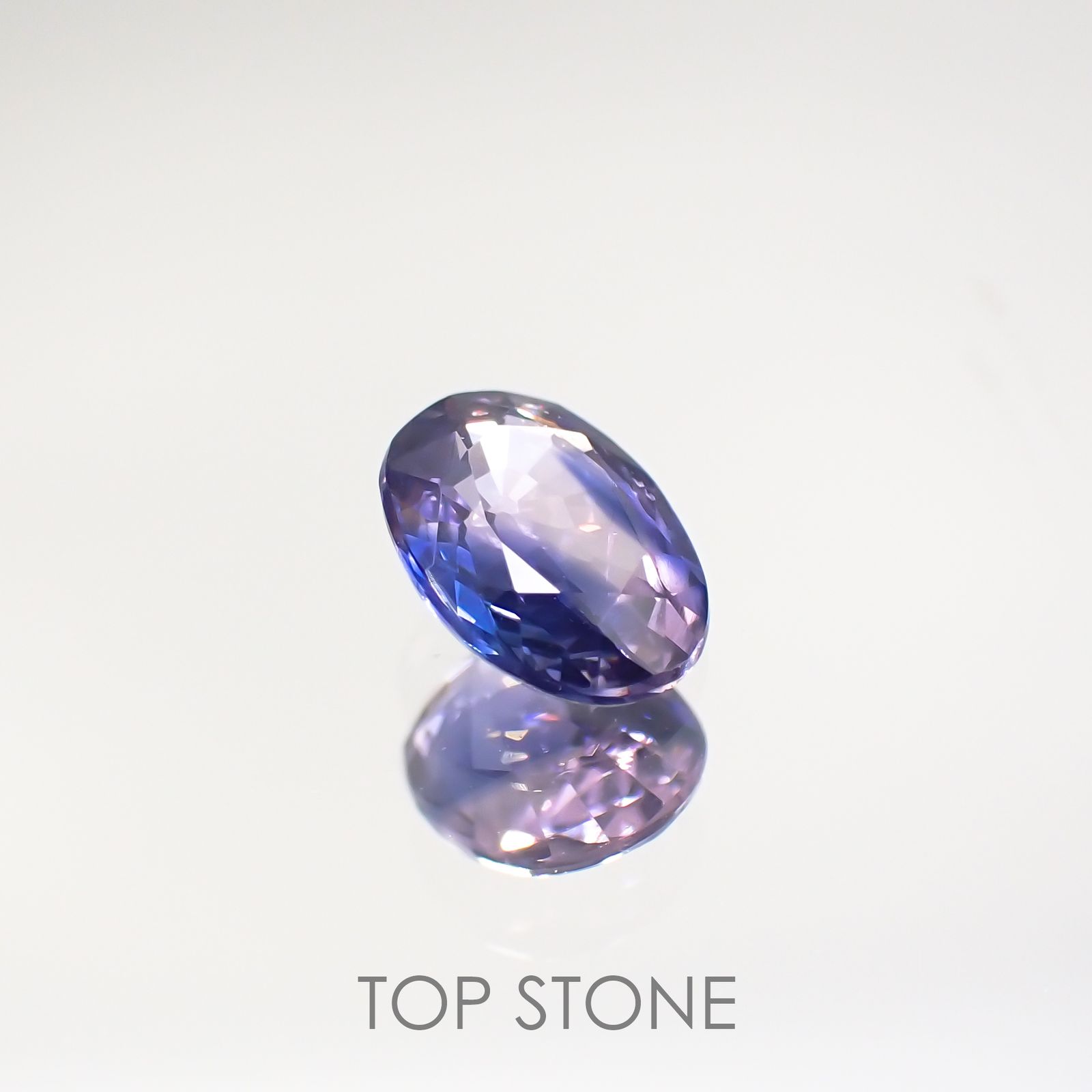 バイカラーサファイア(宝石名バイカラー・サファイア) タンザニア産 0.53ct 識別済[210711558]6×4.4mm前後